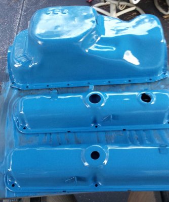 73 plymouth painted valve covers 11.28.14.jpg