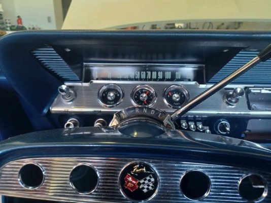 friend-buy-unrestored-1961-chevrolet-impala-33-years-later-mileage-still-unbelievable_16.jpg