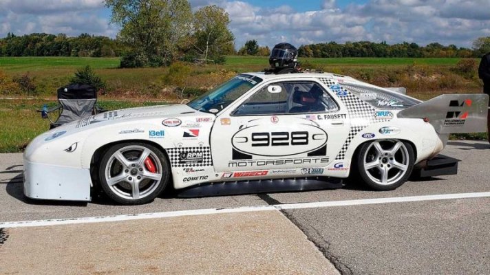 1978-porsche-928-landspeed-record-car-side.jpg