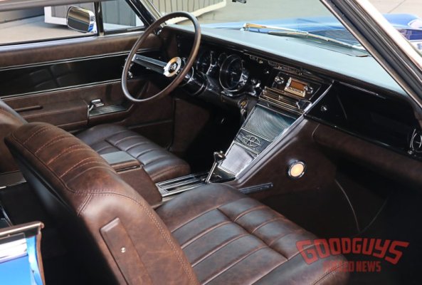 1965-Buick-Riviera-Wicked-Fab-18-of-28.jpg