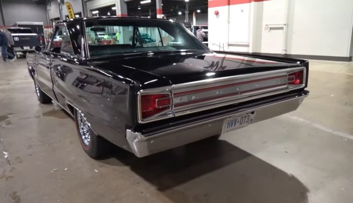 this-guy-bought-a-1966-dodge-hemi-coronet-for-cheap-50-years-later-it-s-a-restored-gem_3.jpg