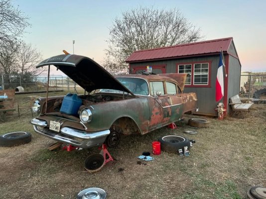 125k-mile-one-owner-1955-pontiac-chieftain-survivor-parked-40-years-ago-drives-900-miles_1.jpg