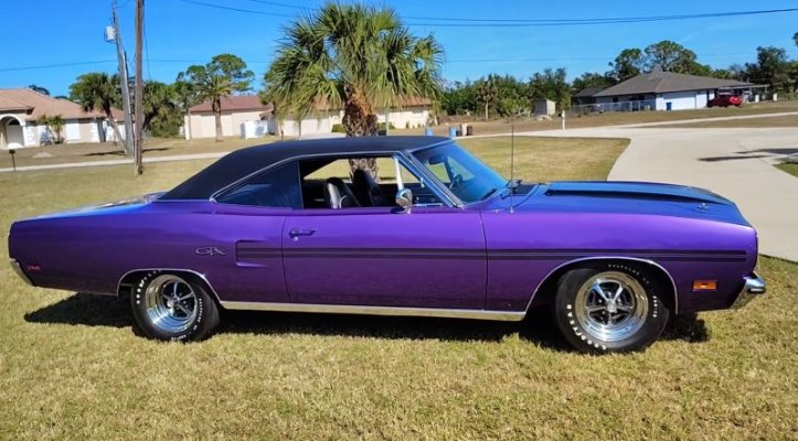 in-violet-1970-plymouth-gtx-with-matching-numbers-is-golden-era-mopar-perfection_10.jpg