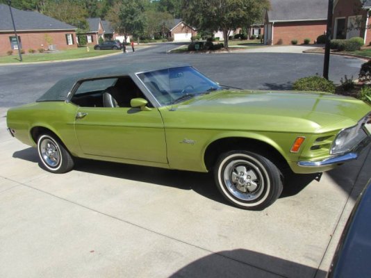 rarer-than-a-mach-1-triple-green-1970-ford-mustang-grande-is-a-one-owner-pony-246516_1.jpg