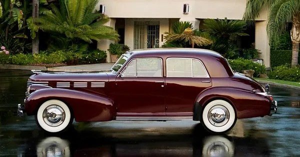 a-1938-Cadillac-Sixty-Special-left-600.jpeg