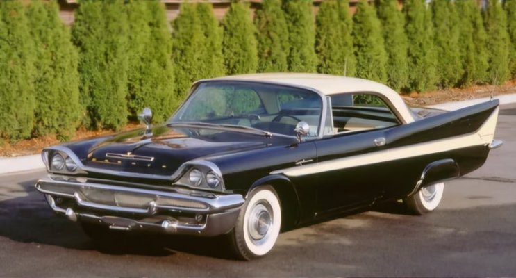 de-soto-1961-1738260822.sm.jpg
