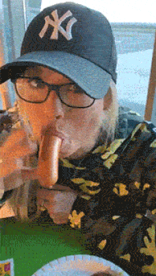 1739017633612.gif