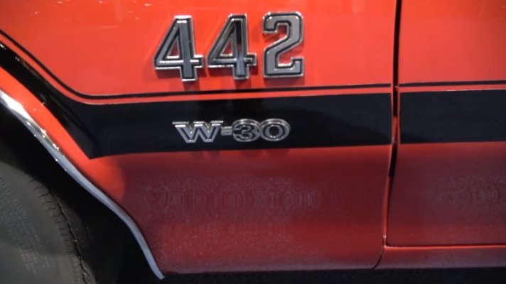 1970-oldsmobile-4-4-2-w30-ragtop-fires-up-after-a-ten-year-restoration-hides-rare-secret_9.jpg