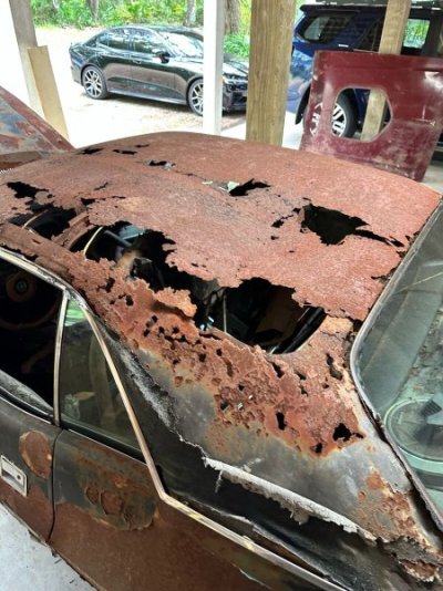 parts-shop-sells-this-dodge-challenger-magazine-car-rain-and-sun-ate-it-alive_57.jpg