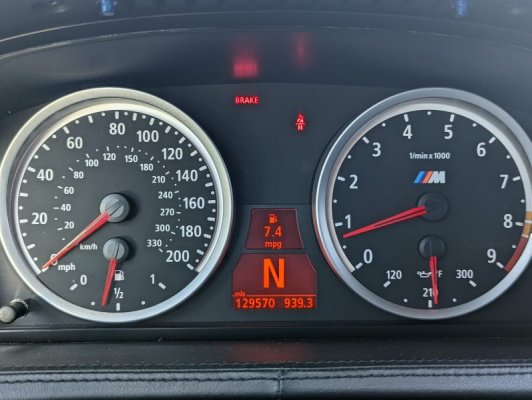 BMW M6 Dash.jpg