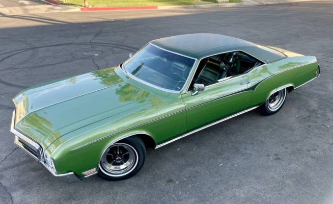 1970-buick-riviera-pampered-for-decades-is-amazingly-original_14.jpg