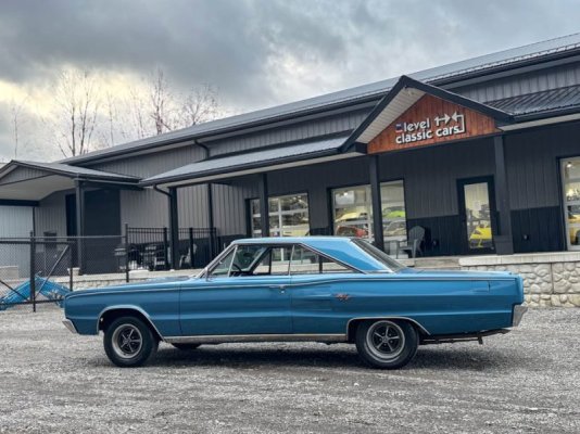 one-family-owned-this-1967-dodge-coronet-r-t-since-new-now-they-re-looking-for-a-buyer_3.jpg