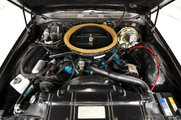 astronaut-crashed-at-indy-500-so-a-man-got-a-1972-hurst-olds-drove-65k-miles-since-1981_11.jpg