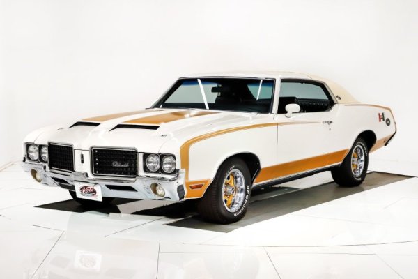 astronaut-crashed-at-indy-500-so-a-man-got-a-1972-hurst-olds-drove-65k-miles-since-1981_2.jpg