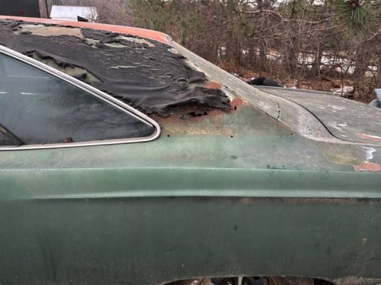 guy-sells-1969-plymouth-road-runner-don-t-pop-the-hood-and-you-ll-be-fine_17.jpg