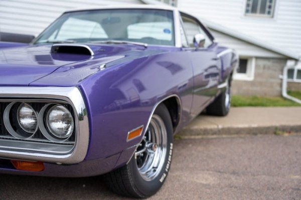 free-photo-of-a-vintage-purple-dodge-standing-on-the-street.jpeg