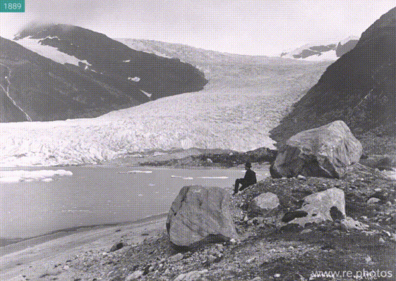 5a0eab53d0773-then-and-now-pictures-changing-world-rephotos-17-5a0d745c3181d__700.gif