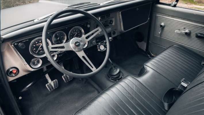 006-1967-c10-chevrolet-short-bed-truck-detroit-speed-mcleod-6-cylinder-straight-six-5-speed-fl...jpg