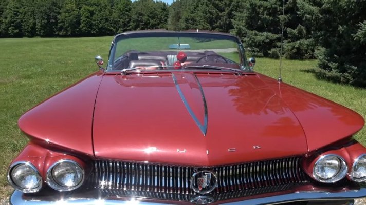 1960-buick-electra-225-drove-a-little-boy-into-owning-the-greatest-cadillac-collection_4.jpg
