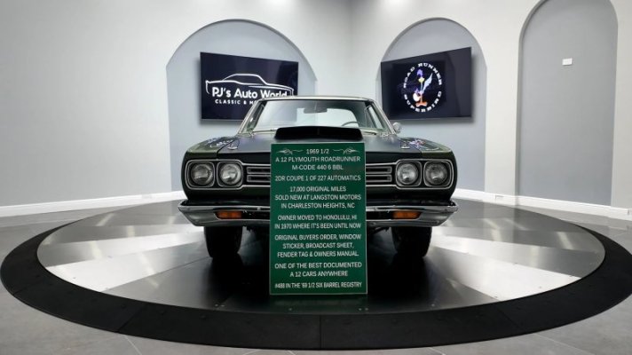 dealer-aims-30k-profit-off-this-one-of-zero-1969-road-runner-4406-bought-in-january_7.jpg