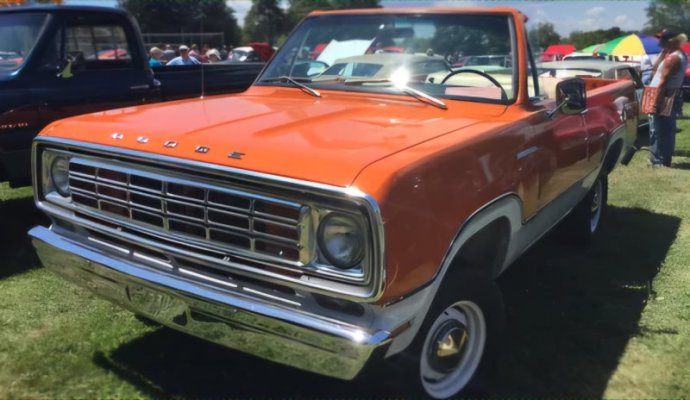 1974-dodge-ramcharger-1740438137.sm.jpg