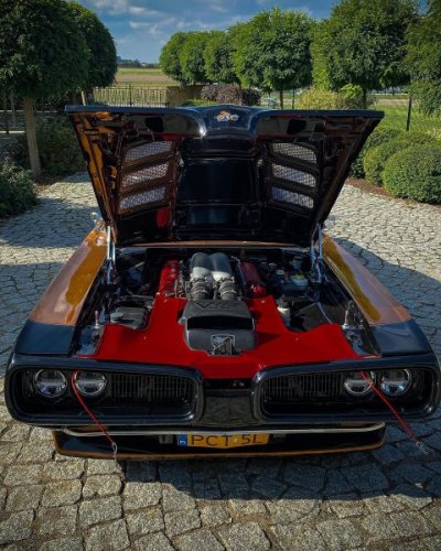1970-super-bee-viper-lives-the-afterlife-of-dreams-with-an-84-liter-v10-and-it-s-no-cgi_3.jpg