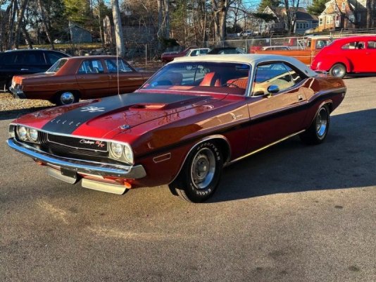someone-just-bought-this-spotless-1970-dodge-challenger-r-t-is-this-the-correct-price_2.jpg