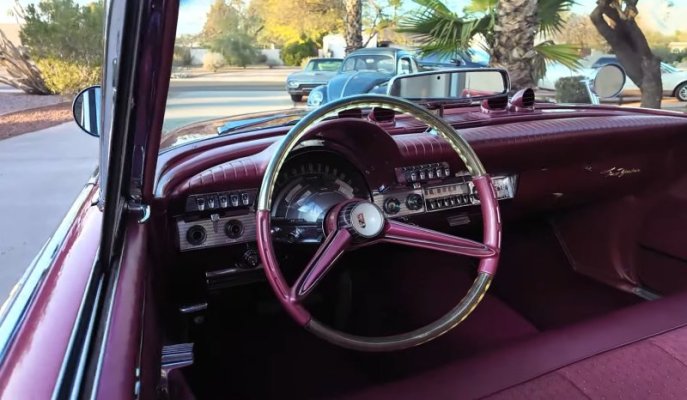 1961-chrysler-new-yorker-flaunts-ultra-rare-color-combo-costs-how-much_7.jpg