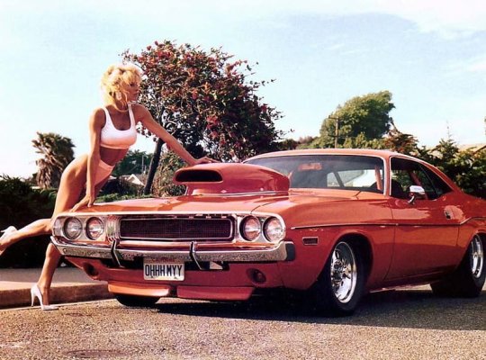 HD-wallpaper-vintage-look-babe-tuning-car.jpg