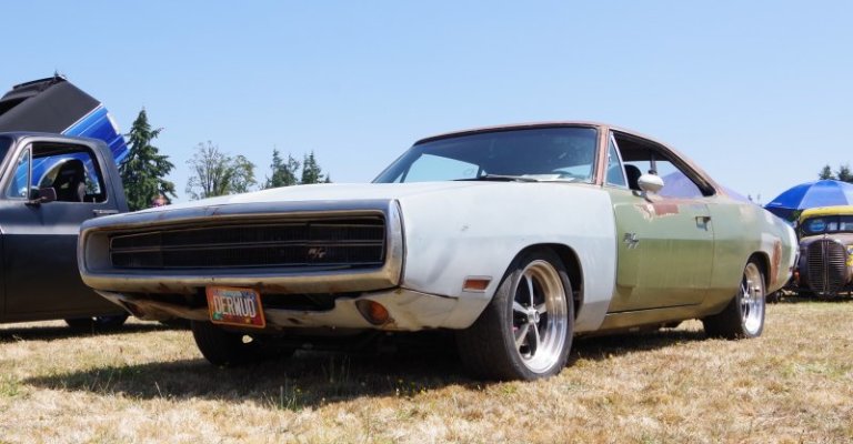 Charger Needs Tires.JPG Charger Needs Tires.JPG