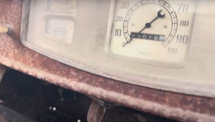 1933-dodge-truck-sat-for-70-years-original-inline-six-refuses-to-die_8.jpg