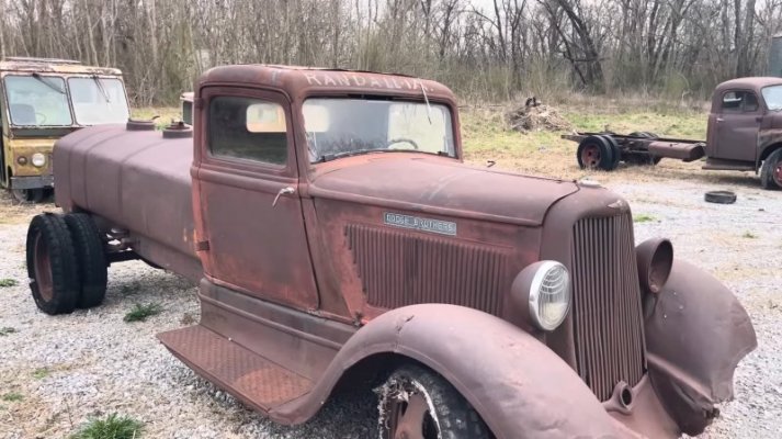 1933-dodge-truck-sat-for-70-years-original-inline-six-refuses-to-die-249072_1.jpg