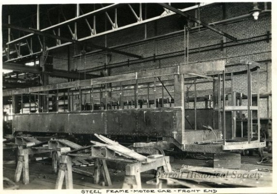 82402453007-steel-frame.jpg