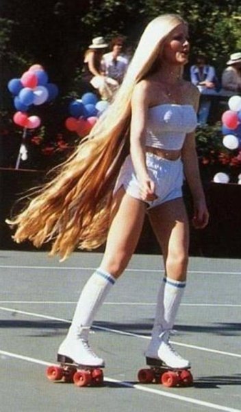 Girl long hair-vi.jpg
