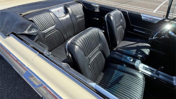 1965-chrysler-300l-interior.jpg