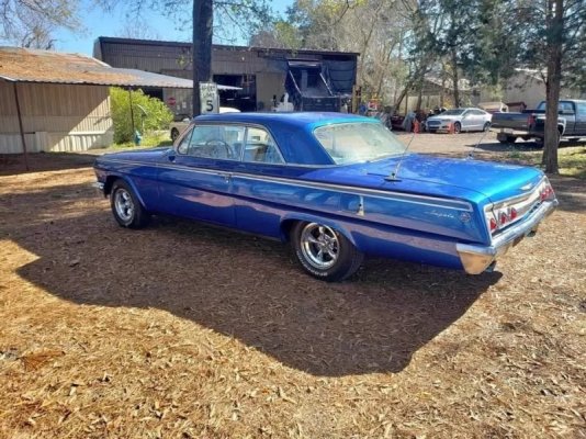 owner-restores-1962-chevy-impala-adds-fake-ss-tags-100-miles-later-he-decides-to-sell-249459_1.jpeg