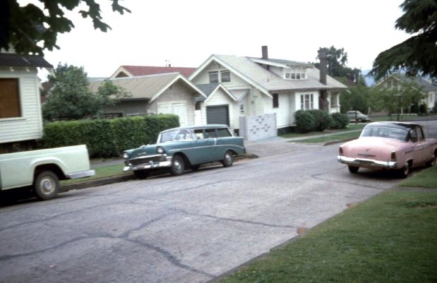1964-jul_southeast-corner-of-se-51st-ave-and-se-madison.jpg