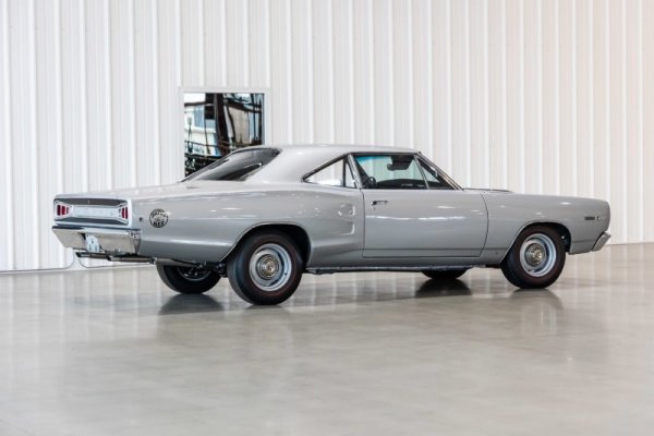 this-pristine-1968-dodge-super-bee-is-a-rare-hemi-powered-silver-bullet-249781_1.jpg