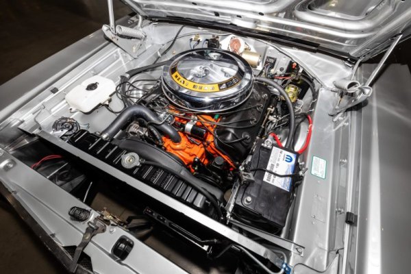 this-pristine-1968-dodge-super-bee-is-a-rare-hemi-powered-silver-bullet_2.jpg