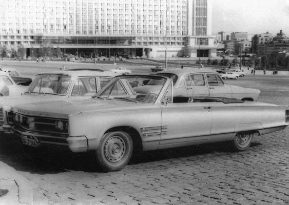 66_Chrysler_300_Convertible.jpg