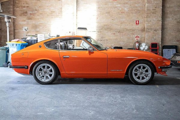 1971-datsun-240z-manual-1.jpg