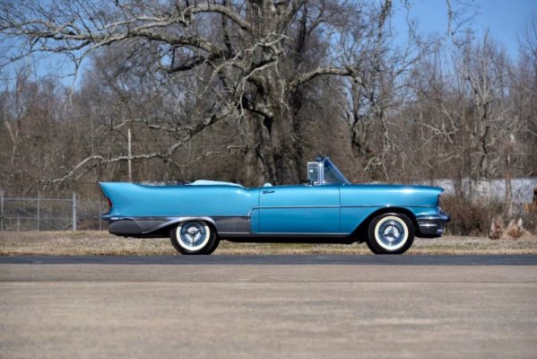 rare-1957-chevrolet-el-morocco-convertible-hits-auction-block-2025-04-21_11-01-20_588297-1440x...jpg