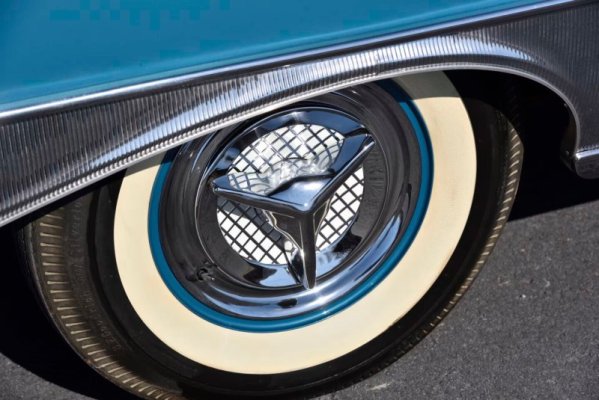 rare-1957-chevrolet-el-morocco-convertible-hits-auction-block-2025-04-21_11-01-17_242088-1440x...jpg