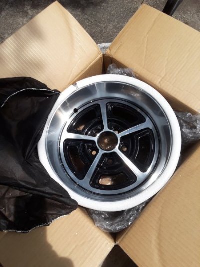 15 Dynacorn Alloy Wheel.jpg 15 Dynacorn Alloy Wheel.jpg
