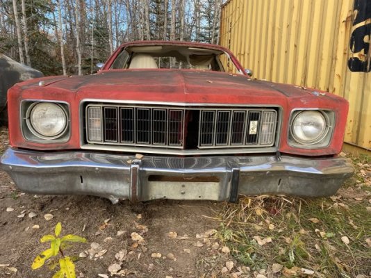 rare-one-year-only-plymouth-road-runner-needs-immediate-assistance-costs-ipad-money_1.jpg