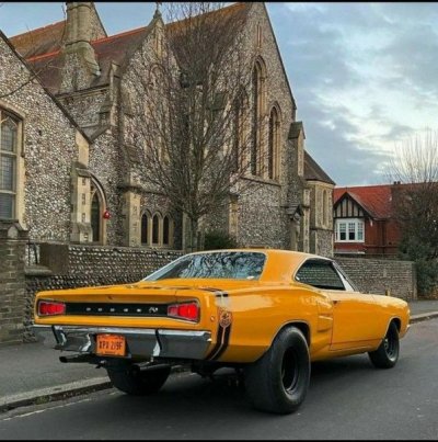 Dodge 1968 Super Bee.jpg