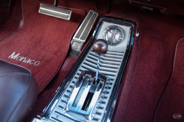 1965-Dodge-Monaco-Art-Speed-console.jpeg