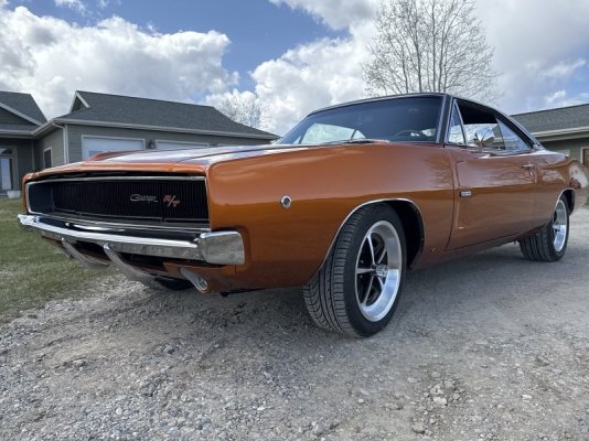 owner-sells-a-1968-dodge-charger-r-t-with-the-best-engine-under-the-hood-warranty-block_38.jpg