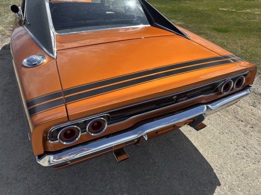 owner-sells-a-1968-dodge-charger-r-t-with-the-best-engine-under-the-hood-warranty-block_32.jpg