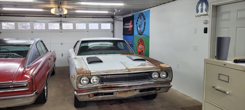 Garage.jpg Garage.jpg